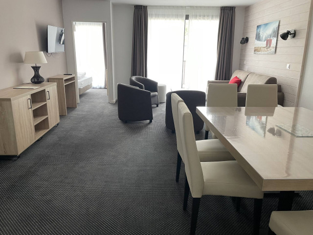 _lv_images__lot_0000000136_13_323040