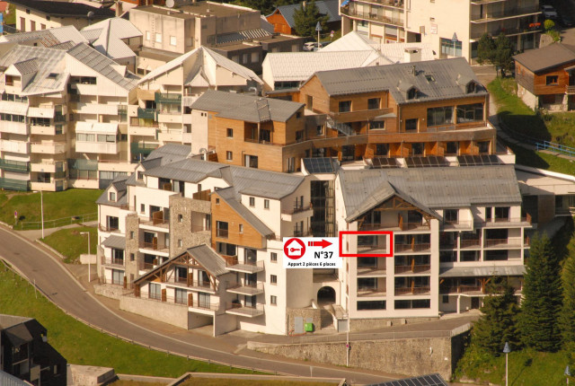 _lv_images__lot_0000000138_04_349395