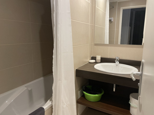 _lv_images__lot_0000000138_10_473458