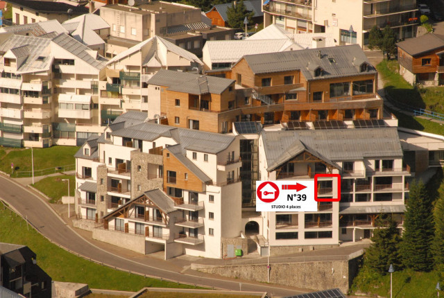 _lv_images__lot_0000000140_04_354699