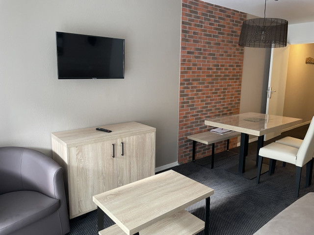 _lv_images__lot_0000000141_03_318086