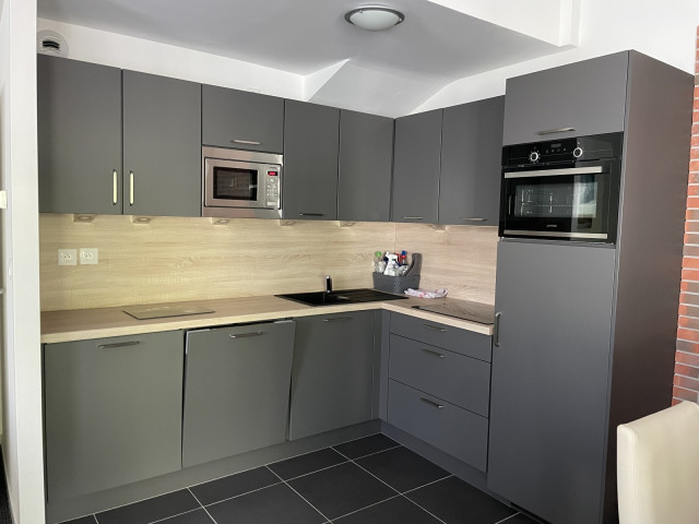 _lv_images__lot_0000000148_06_355543