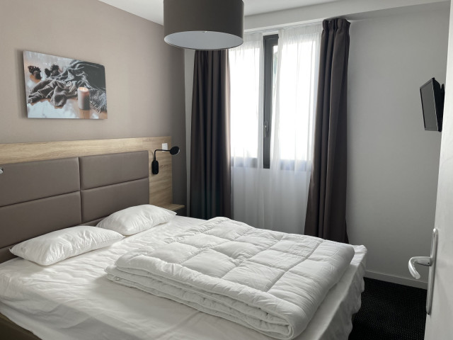 _lv_images__lot_0000000148_09_345720