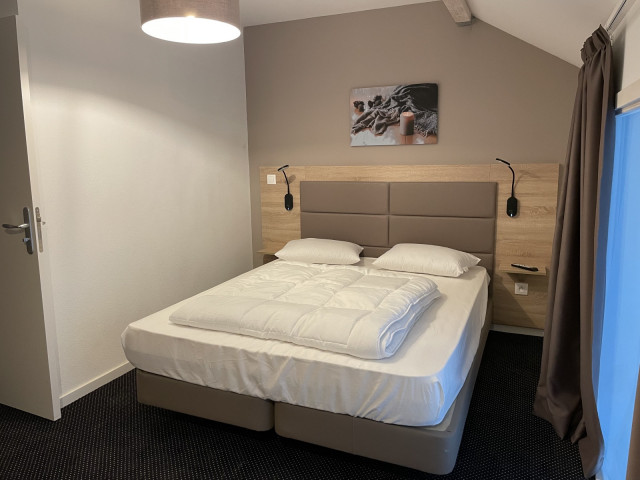 _lv_images__lot_0000000150_07_348039