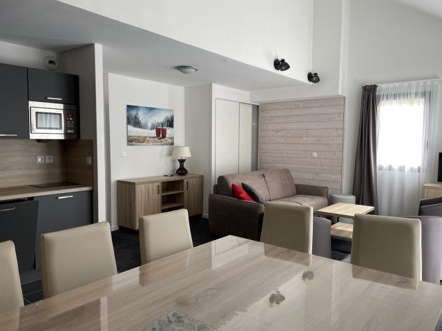 _lv_images__lot_0000000151_02_342604