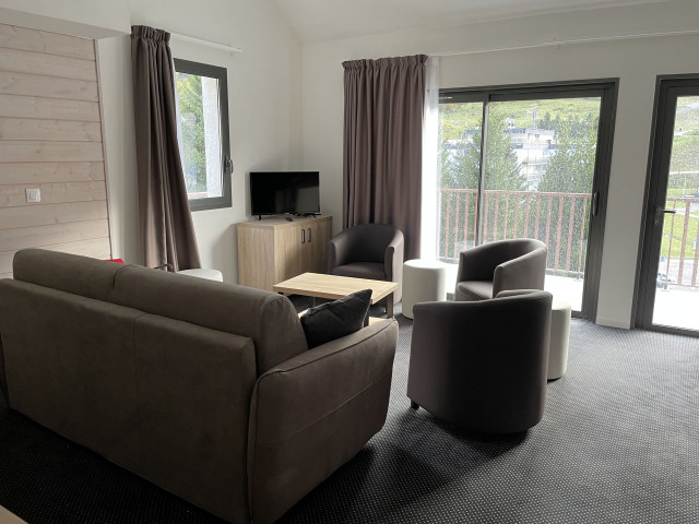 _lv_images__lot_0000000151_11_349968