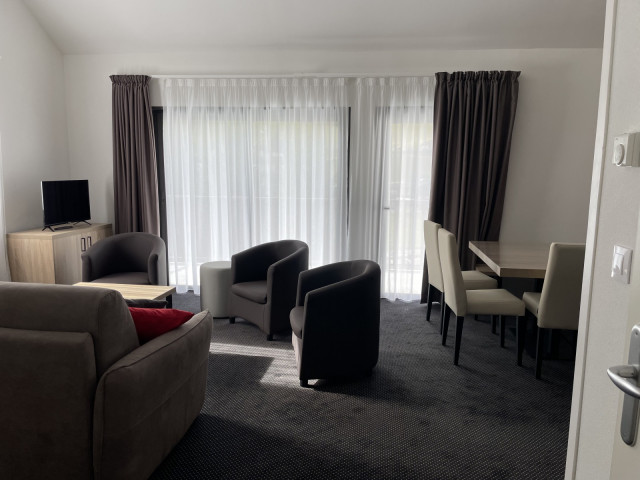 _lv_images__lot_0000000151_14_319785