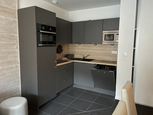 _lv_images__lot_0000000159_06_343714