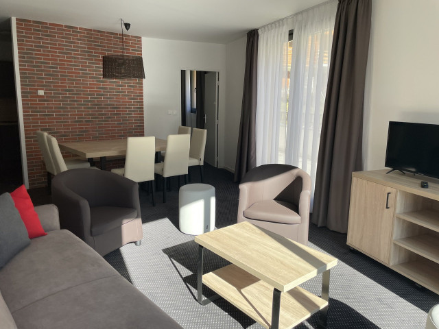 _lv_images__lot_0000000160_02_346800