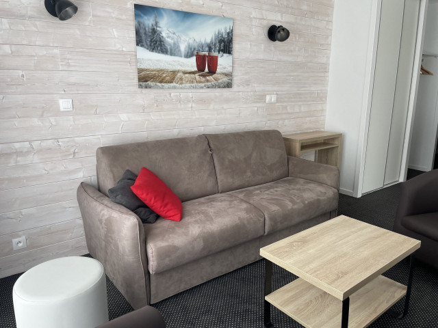 _lv_images__lot_0000000160_15_328890