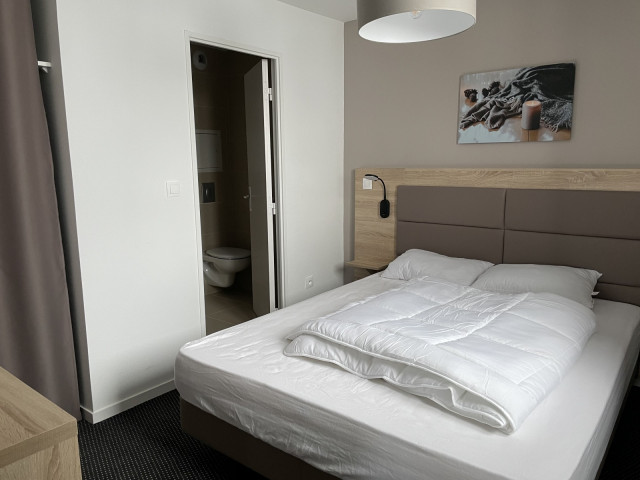 _lv_images__lot_0000000161_09_326907