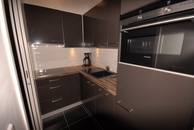 _lv_images__lot_0000000246_03_295576