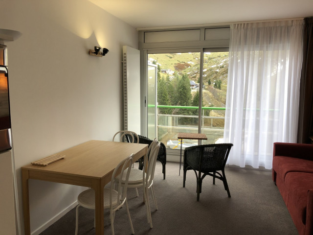 _lv_images__lot_0000000257_02_291700