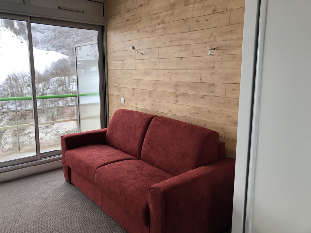 _lv_images__lot_0000000257_04_291702