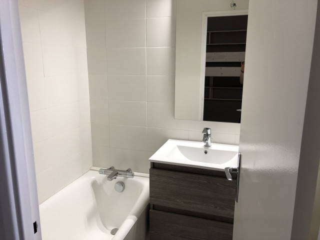 _lv_images__lot_0000000257_06_293133