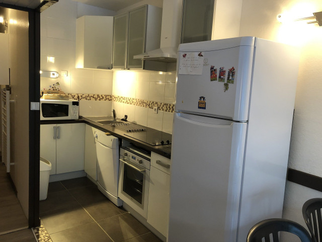 _lv_images__lot_0000000263_03_295490