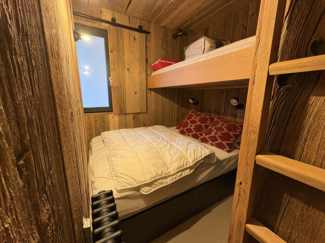 _lv_images__lot_0000000391_06_295018