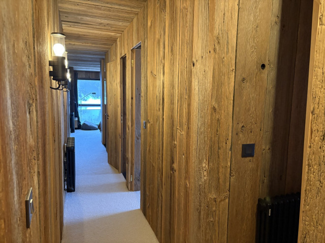 _lv_images__lot_0000000391_08_295974