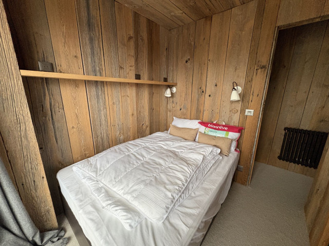 _lv_images__lot_0000000391_09_294530