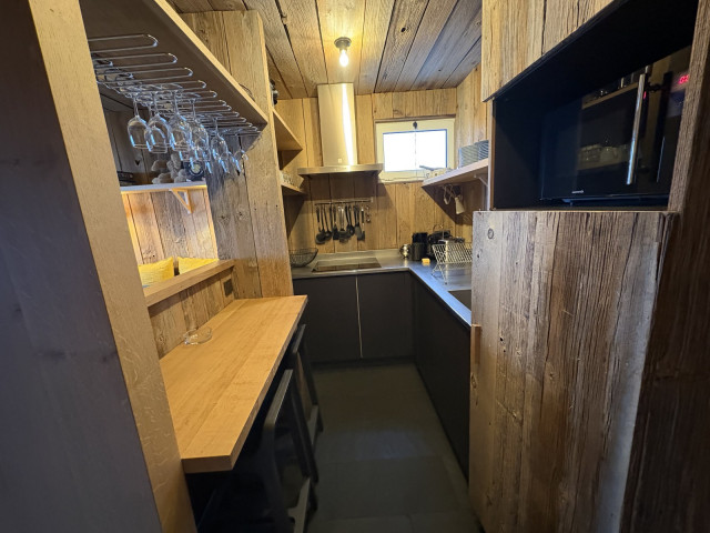 _lv_images__lot_0000000391_12_295024