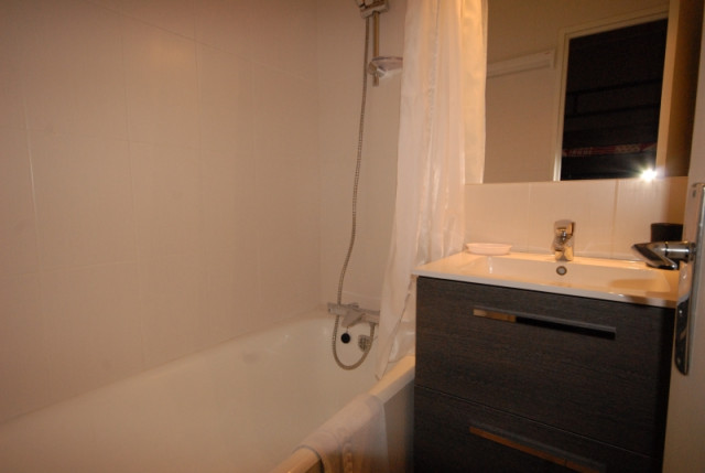 AGENCE BARROSO - SANCTUS 56 SDB