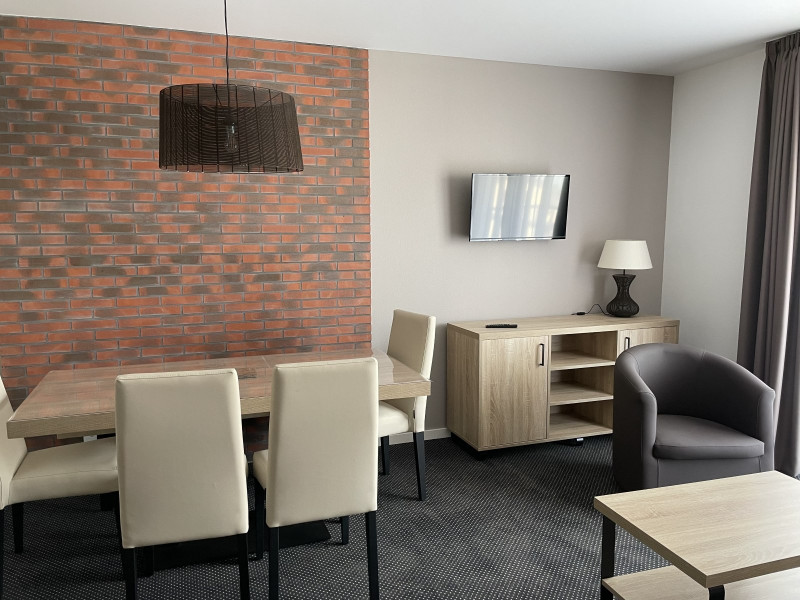 _lv_images__lot_0000000102_02_338255 _lv_images__lot_0000000102_02_338255