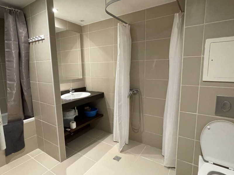 _lv_images__lot_0000000105_09_320119