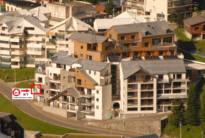 _lv_images__lot_0000000108_04_342776