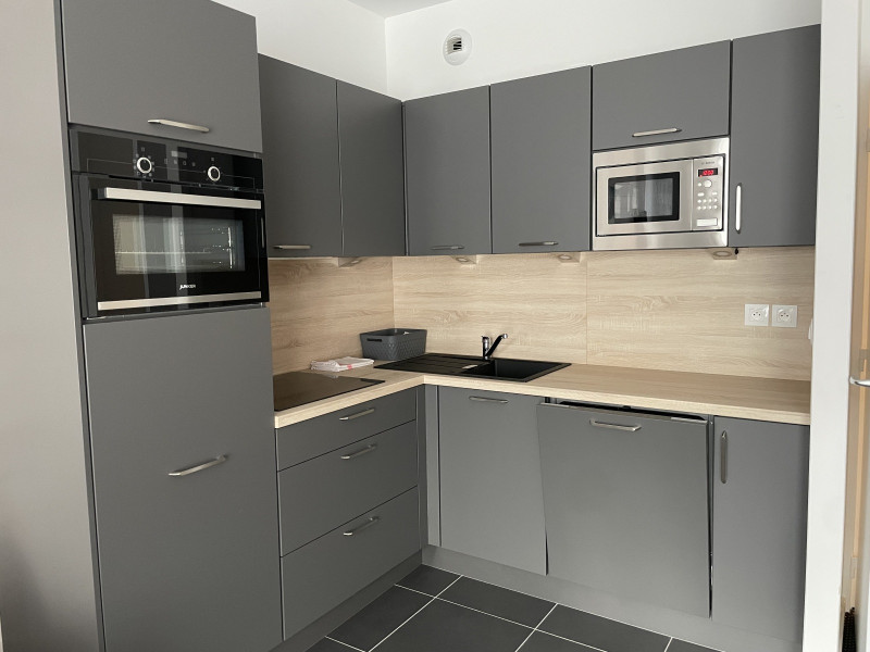 _lv_images__lot_0000000110_06_320105 _lv_images__lot_0000000110_06_320105