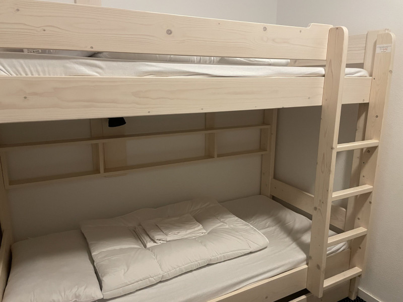 _lv_images__lot_0000000112_08_317778