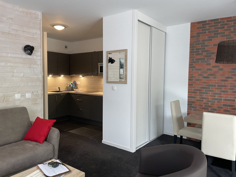 _lv_images__lot_0000000115_06_320171 _lv_images__lot_0000000115_06_320171