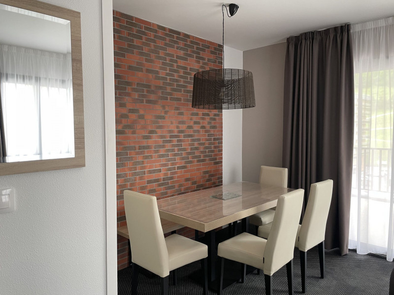 _lv_images__lot_0000000115_10_320175 _lv_images__lot_0000000115_10_320175