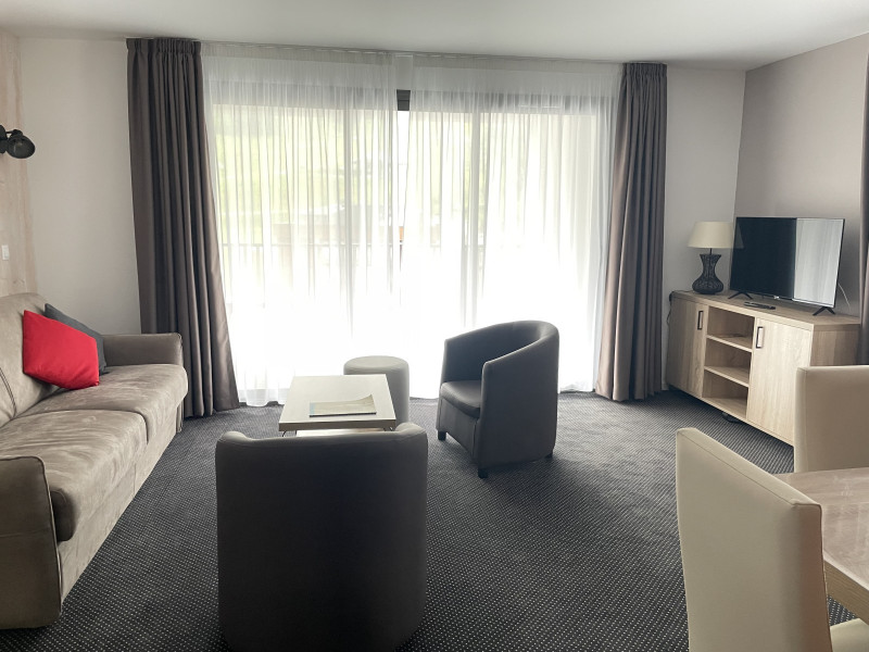 _lv_images__lot_0000000127_03_317913 _lv_images__lot_0000000127_03_317913