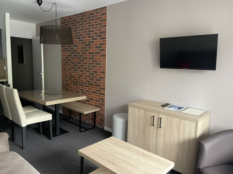 _lv_images__lot_0000000131_03_318075 _lv_images__lot_0000000131_03_318075