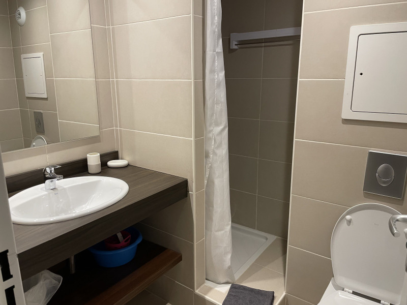 _lv_images__lot_0000000131_10_324460