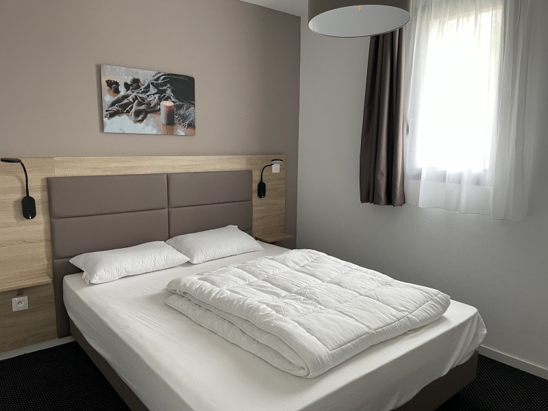 _lv_images__lot_0000000135_07_467078