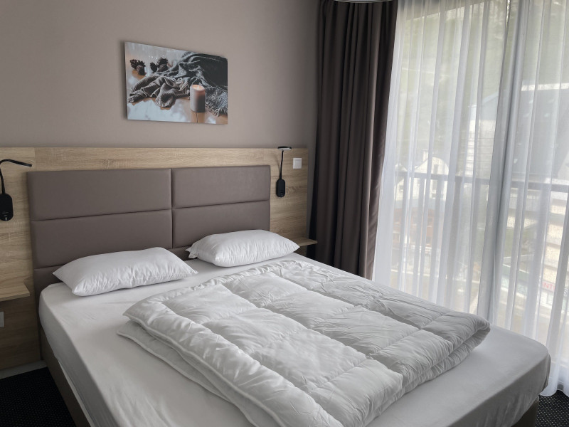 _lv_images__lot_0000000136_08_339447 _lv_images__lot_0000000136_08_339447