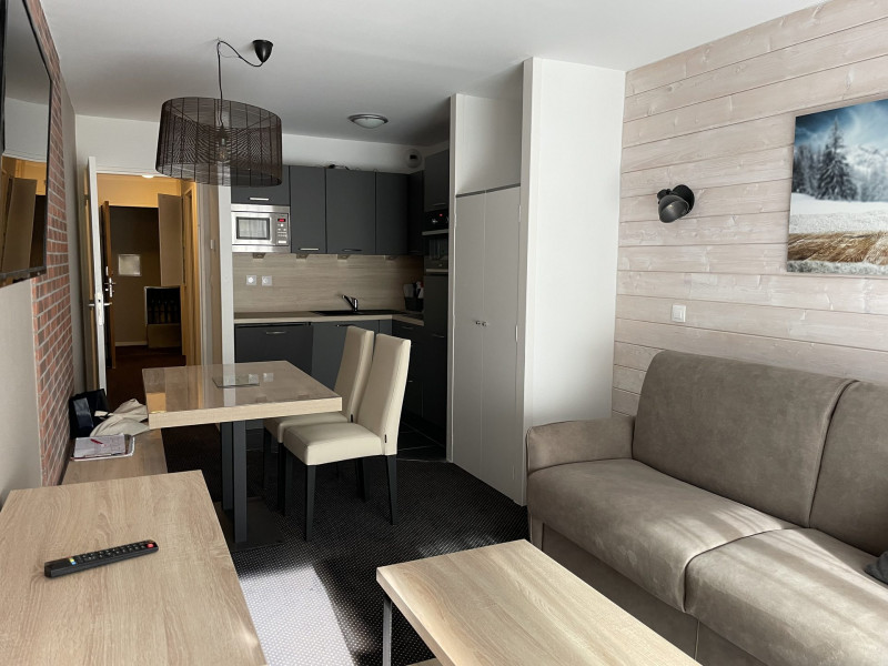 _lv_images__lot_0000000141_01_339730