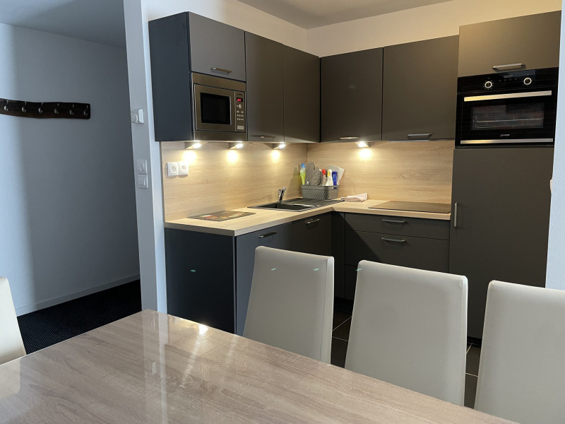 _lv_images__lot_0000000144_06_317628 _lv_images__lot_0000000144_06_317628