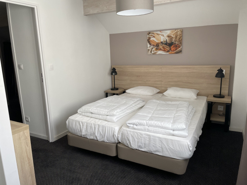 _lv_images__lot_0000000148_08_467519 _lv_images__lot_0000000148_08_467519