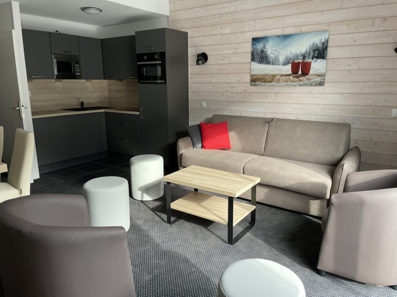 _lv_images__lot_0000000150_01_342657