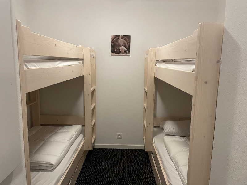 _lv_images__lot_0000000150_08_319959