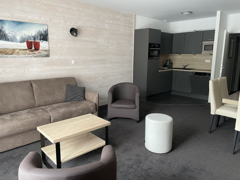 _lv_images__lot_0000000157_01_339489 _lv_images__lot_0000000157_01_339489