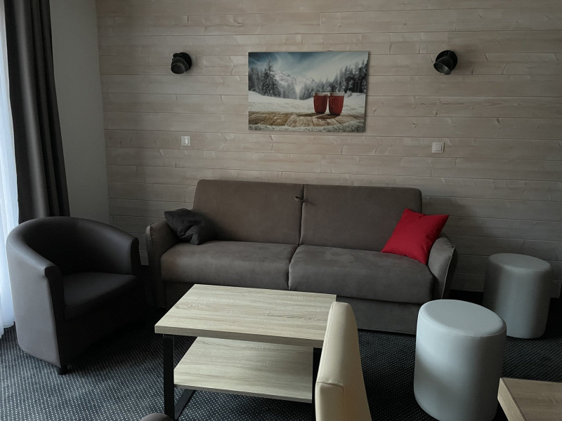 _lv_images__lot_0000000159_12_317546