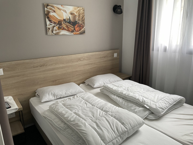 _lv_images__lot_0000000160_09_317577 _lv_images__lot_0000000160_09_317577