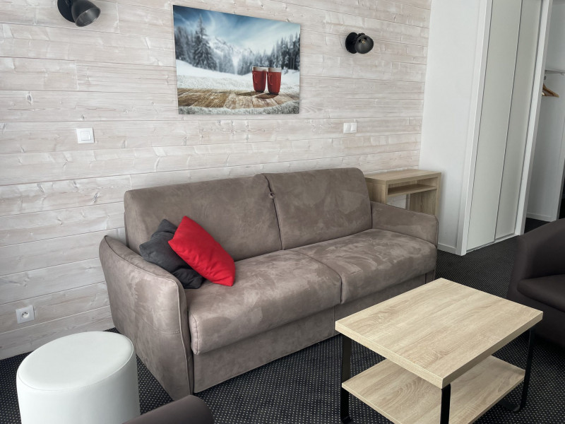 _lv_images__lot_0000000160_15_342683