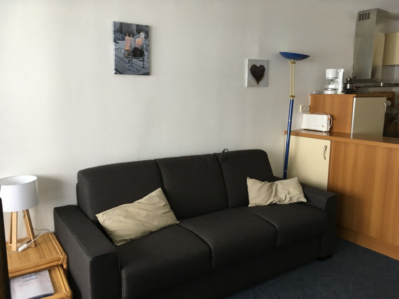 _lv_images__lot_0000000243_02_289924