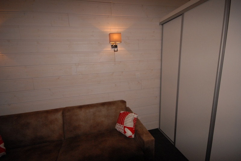 _lv_images__lot_0000000246_10_289892