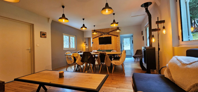 chalet-ensemble-trouv-6-407173 chalet-ensemble-trouv-6-407173