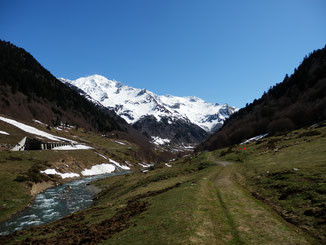Marche jacquaire dans le vallon du Brousset